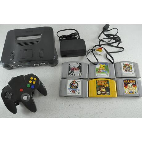 Nintendo 64 Console Set with 6 games mario Zelda Donkey Kong