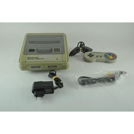 Super famicom console